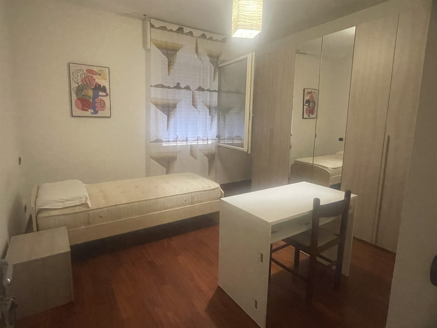 Camera B, singola di 15 m² in affitto a Modena