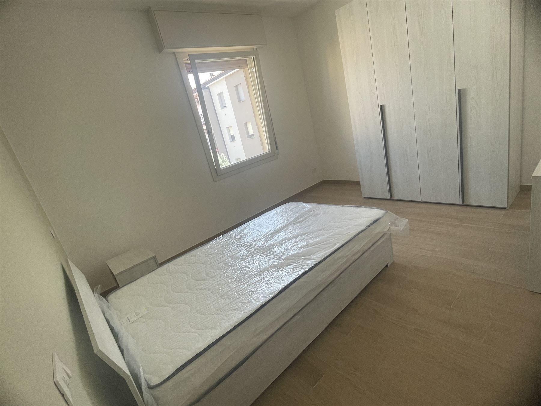Camera B, una piazza e mezzo di 15 m² in affitto a Modena