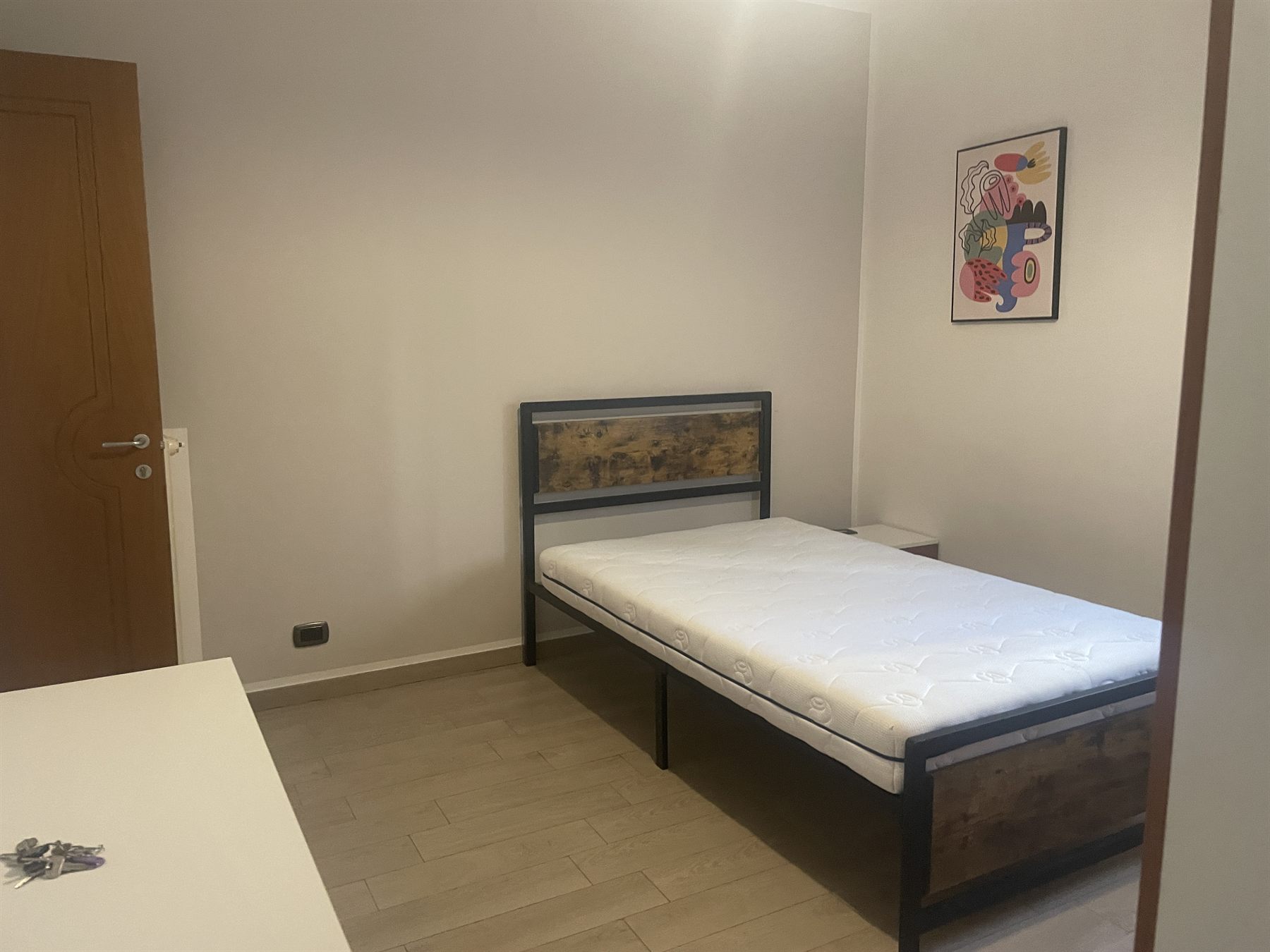 Camera B, una piazza e mezzo di 15 m² in affitto a Modena